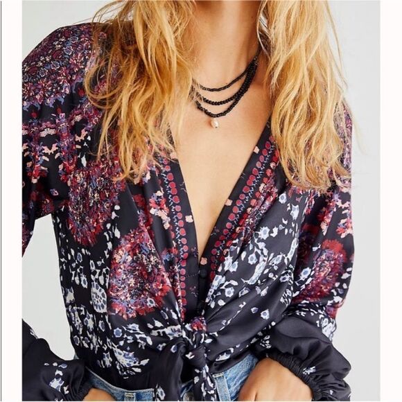 Free People NWT Run Free Tunic Top in Night Combo
Size XS - Picture 4 of 11